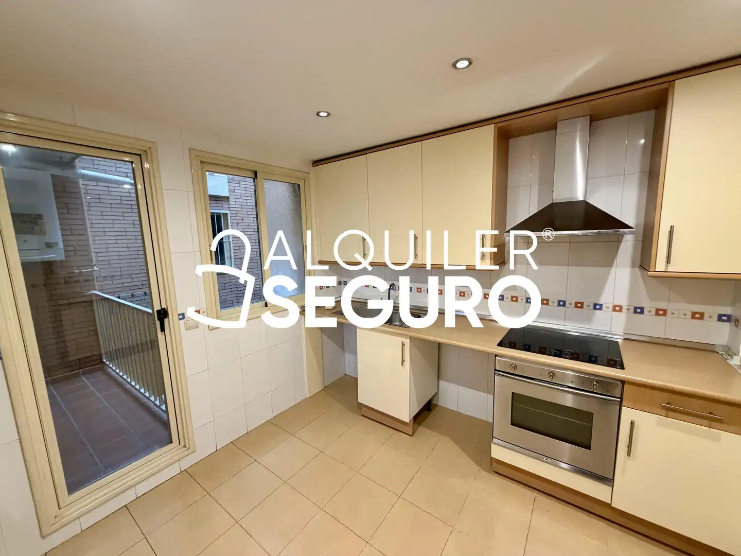 Kitchen of Flat for rent in Valdemoro  with Air Conditioner, Heating and Storage room
