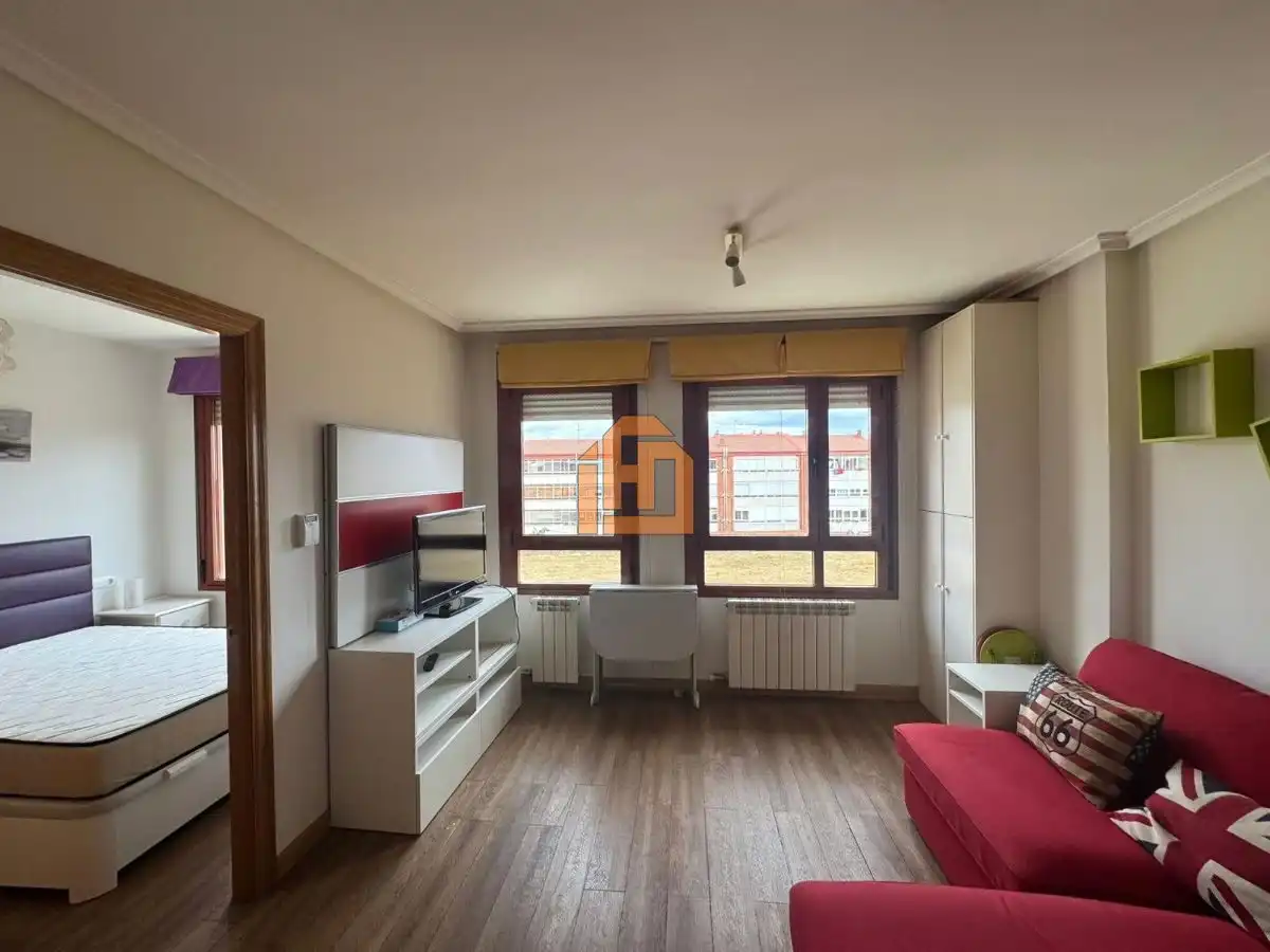 Apartament de lloguer en Valverde de la Virgen amb Calefacció, Parquet i Moblat