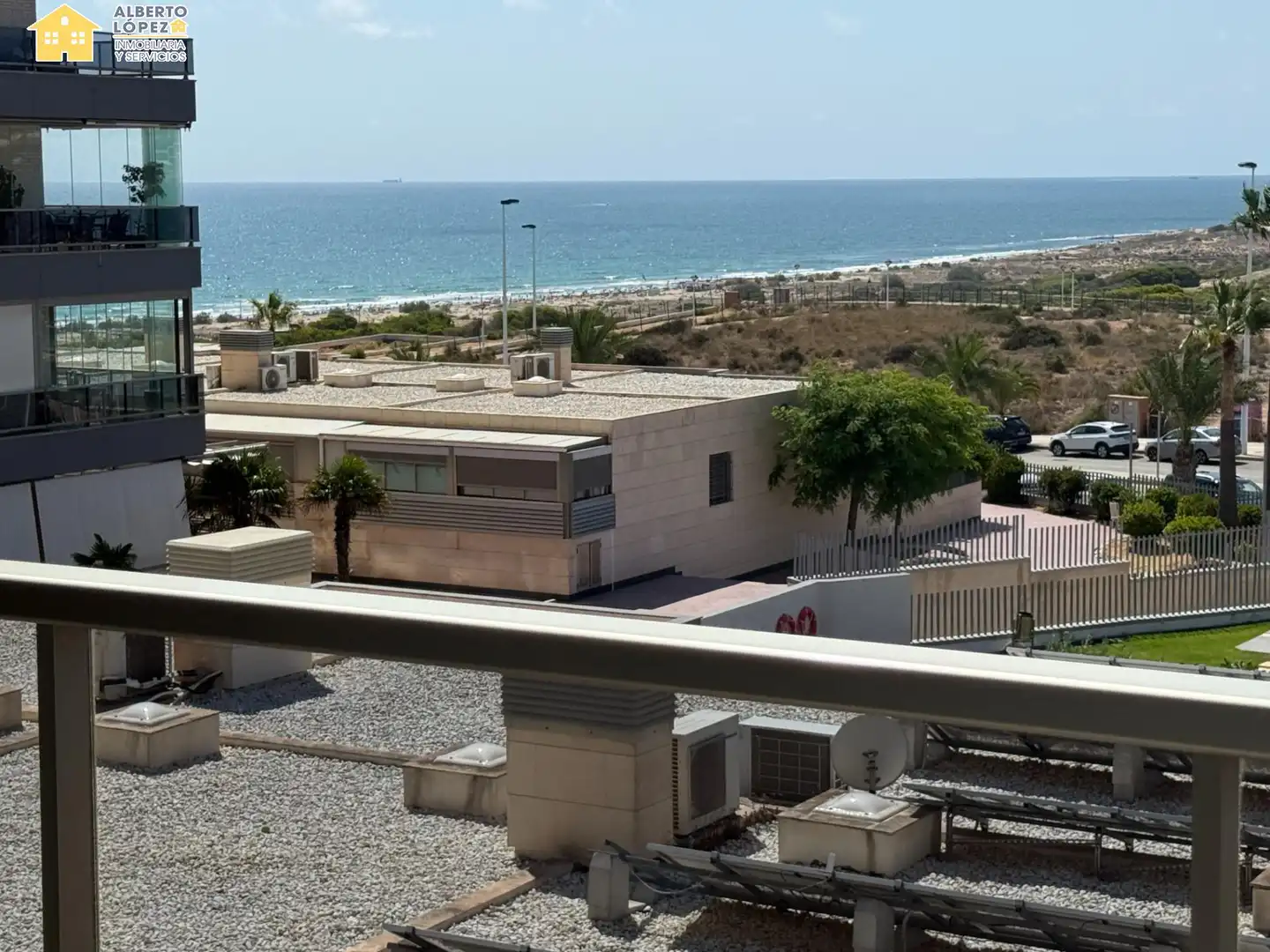 Apartment with pool to rent in Los Arenales del Sol, imagen 2