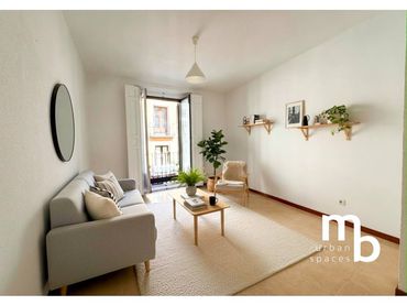 Wohnung mit Balkon zum Verkauf in Calle Valverde