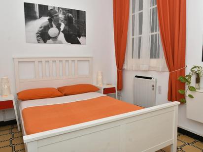 Bedroom of Flat to share in  Barcelona Capital  with Heating, Furnished and Washing machine