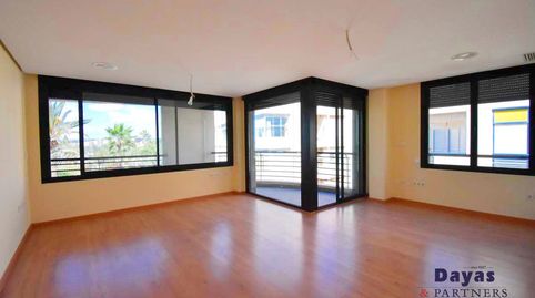 Foto 4 de Apartamento en venta en Torrevejenses Ausentes, 2, Centro - Muelle Pesquero, Torrevieja