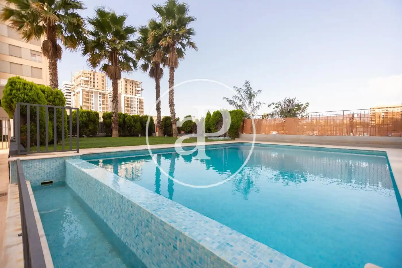 Schwimmbecken von Wohnung zur Miete in Valencia mit Klimaanlage, Heizung und Privatgarten