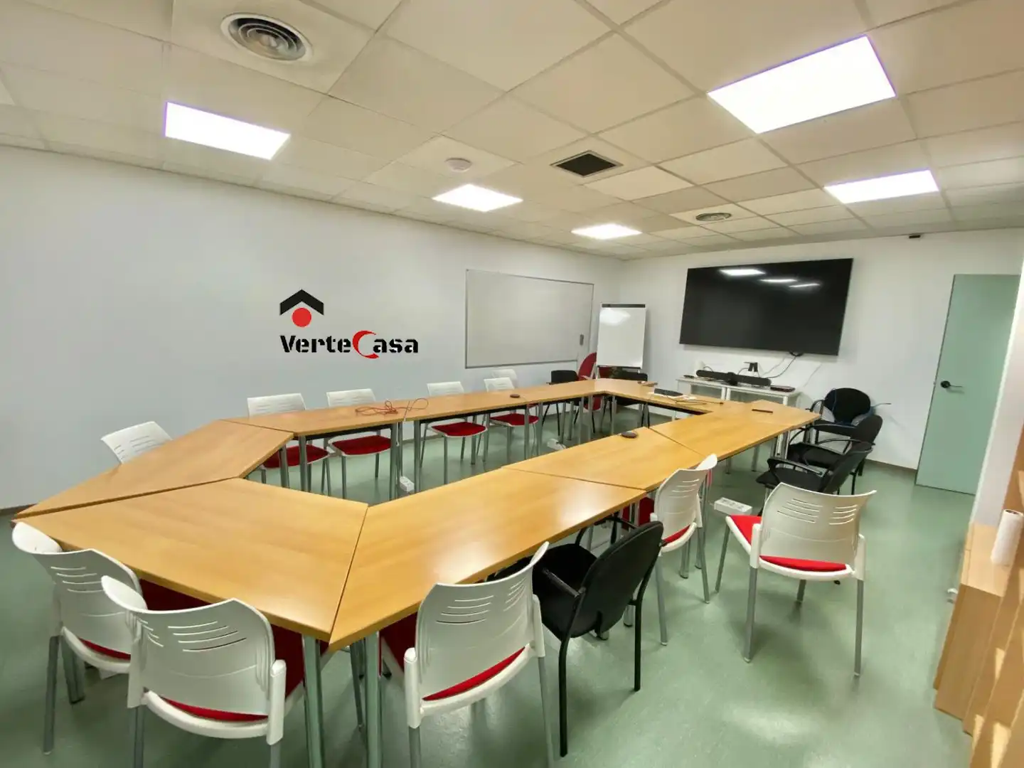 Local comercial en venta en Jacinto Benavente, imagen 6