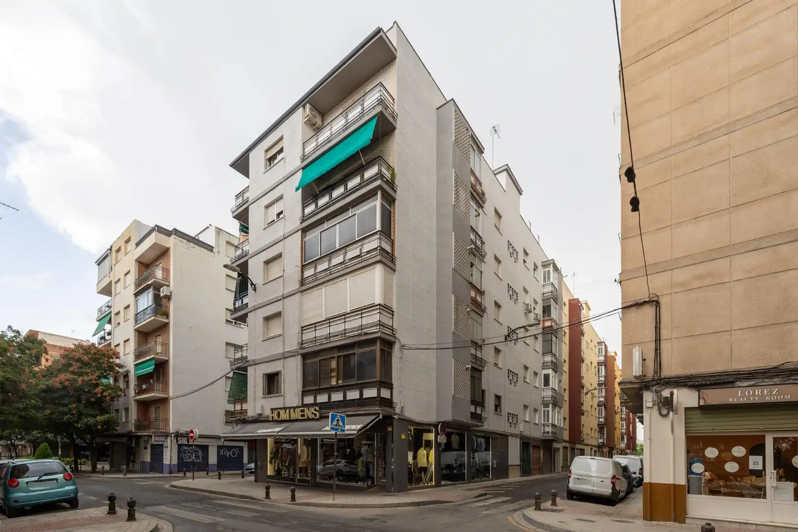 Vista exterior de Piso en venta en Granada con Aire acondicionado, Calefacción y Terraza