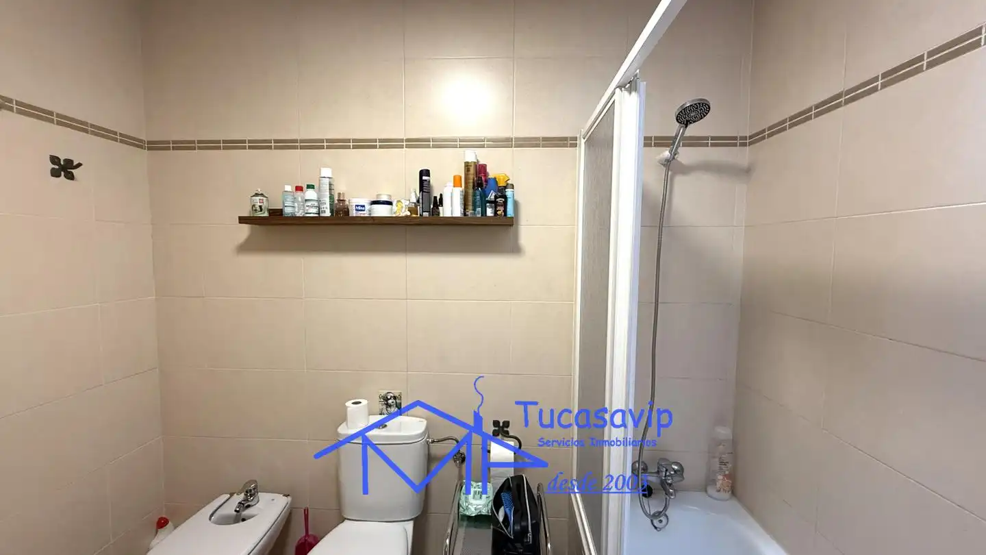 Badezimmer von Wohnung zum Verkauf in El Tiemblo  mit Balkon
