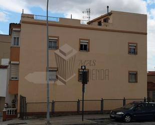 Vista exterior de Edifici en venda en Algeciras