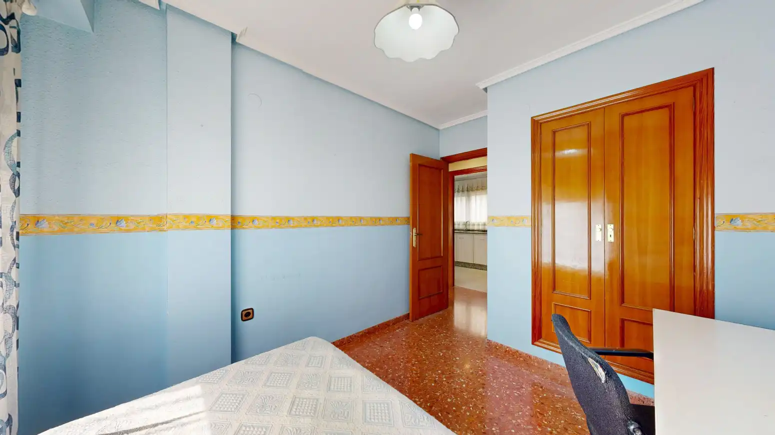 Habitación de Piso en venta en Torrent con Balcón