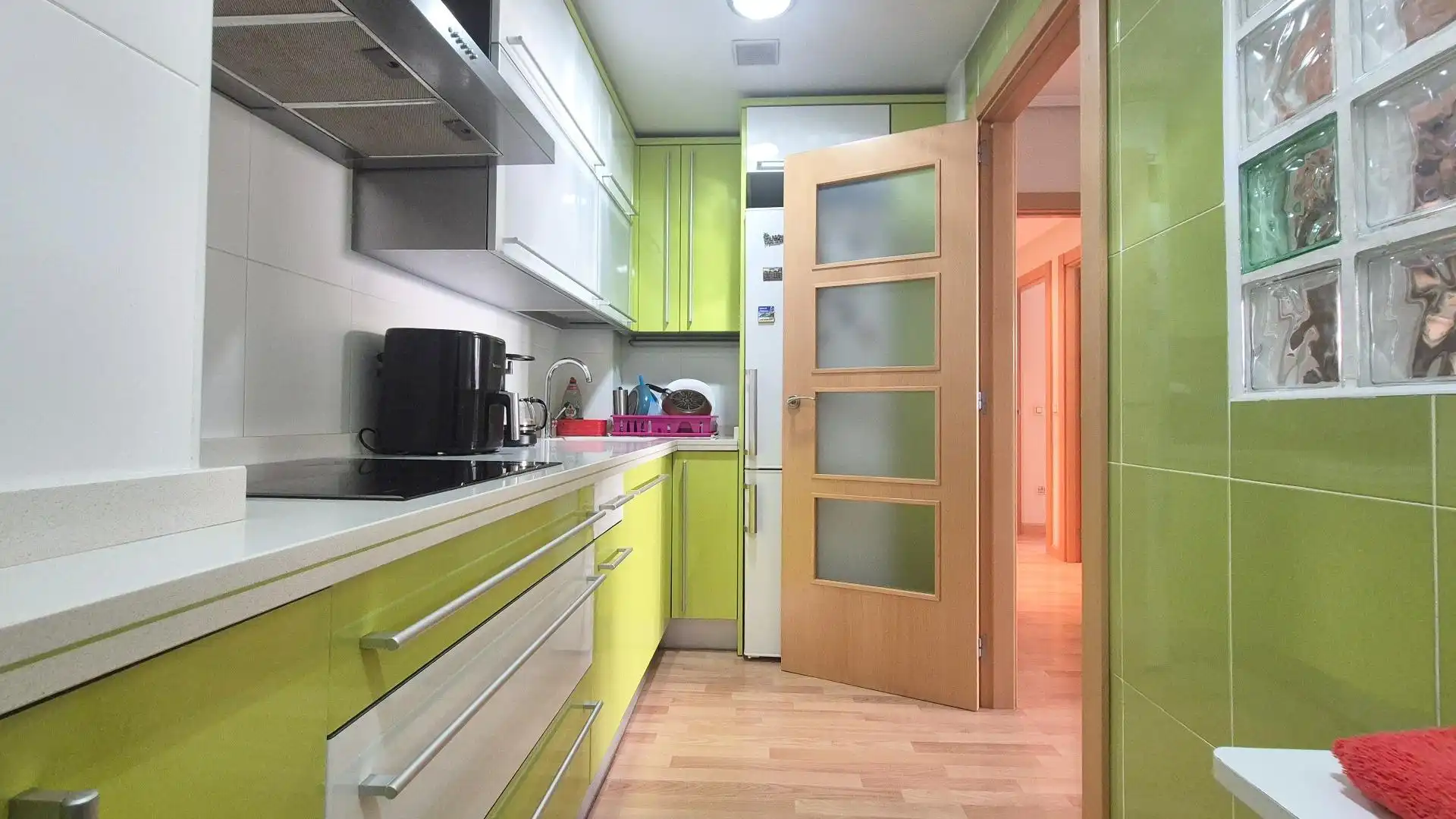 Cocina de Planta baja de alquiler en Castellanos de Moriscos con Calefacción, Amueblado y Piscina comunitaria