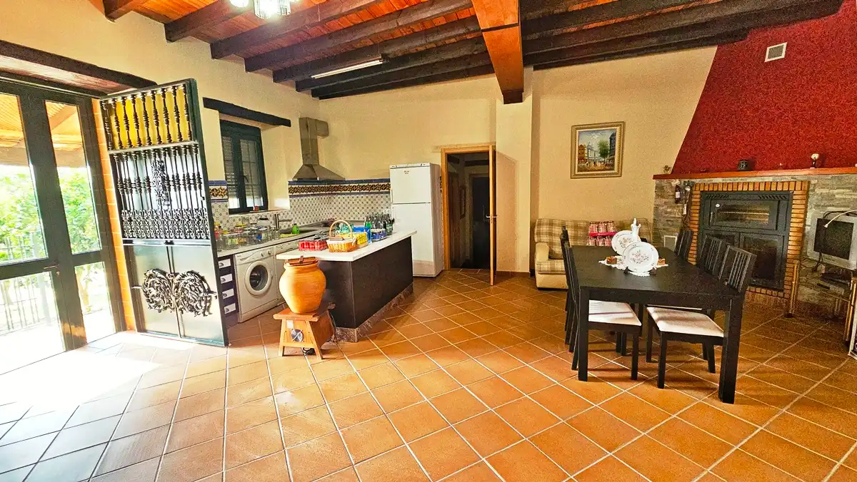 Cocina de Casa o chalet en venta en El Castillo de las Guardas con Aire acondicionado, Jardín privado y Terraza