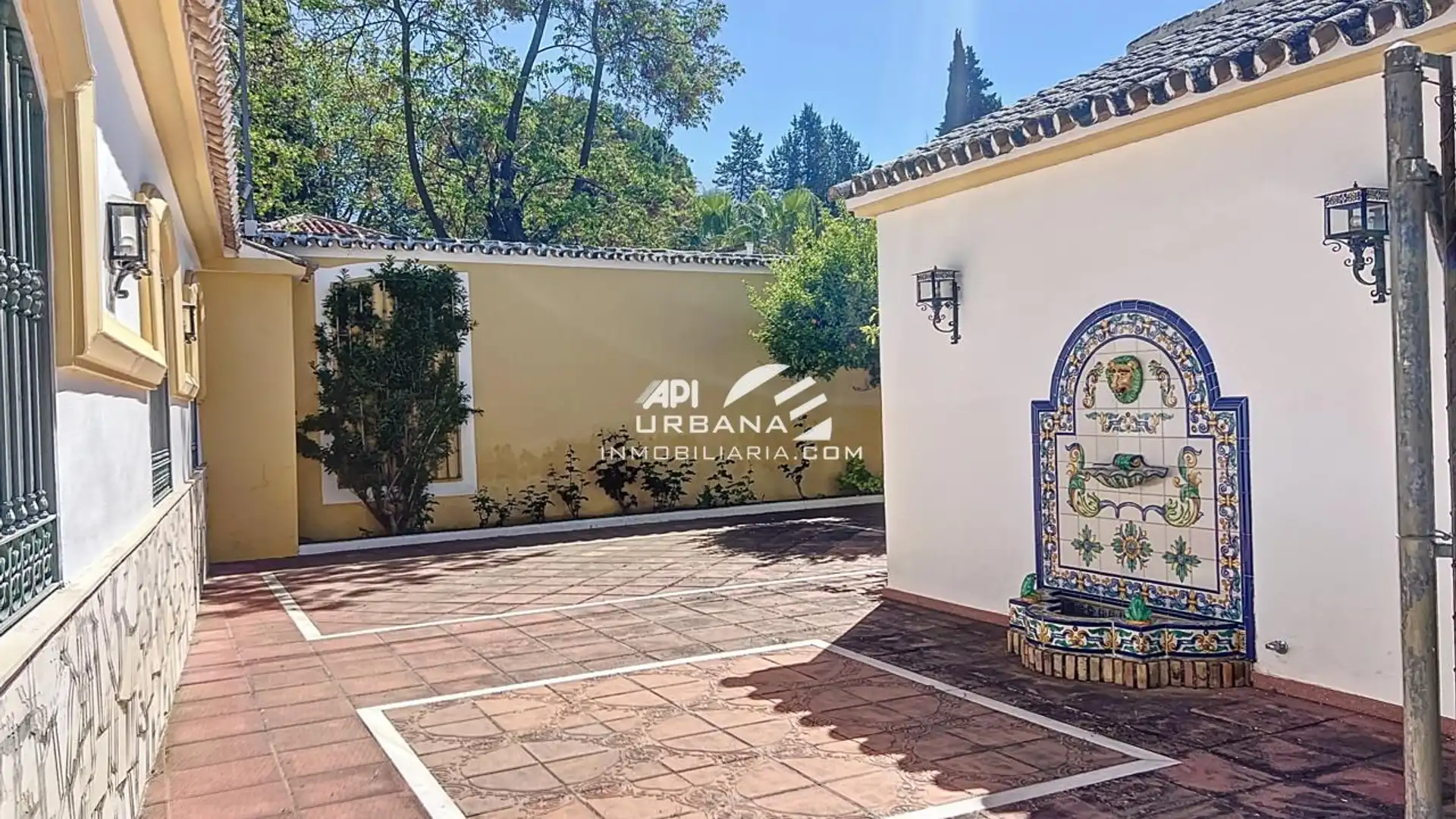 Vista exterior de Casa o chalet en venta en Lucena con Jardín privado, Trastero y Piscina