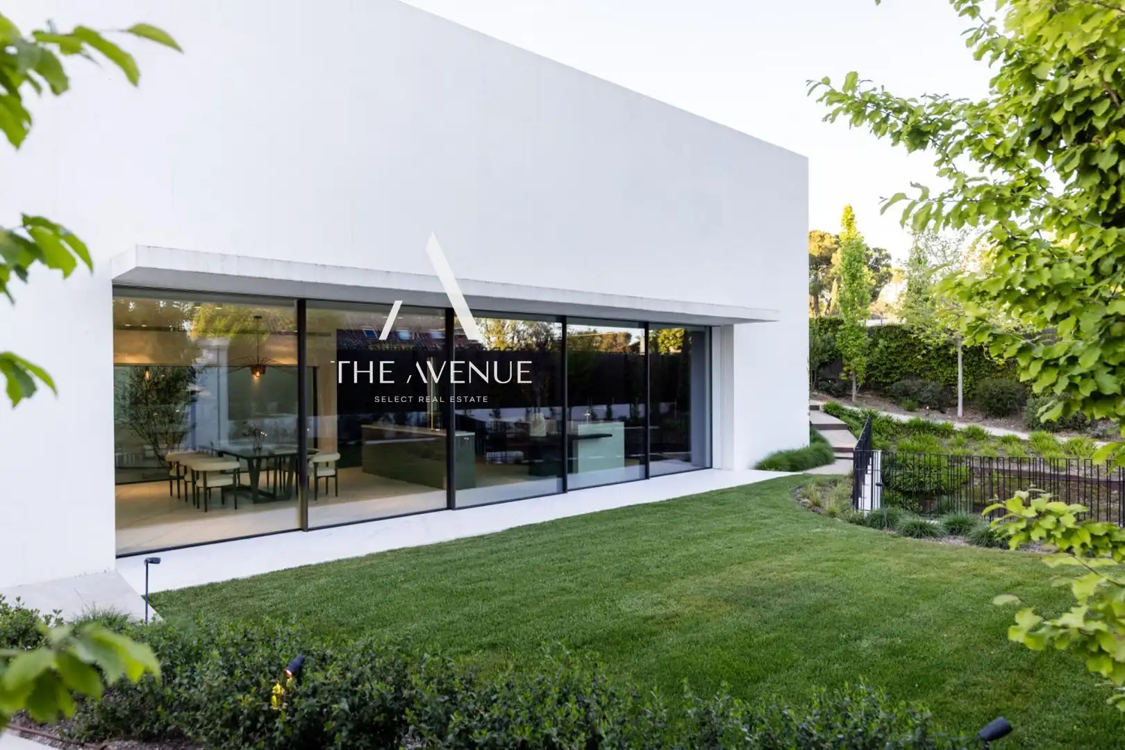 Exterior view of Houses for sale in Pozuelo de Alarcón  with Heating and Swimming Pool