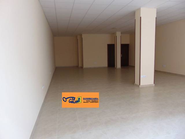 Local comercial en Venta en Valdepeñas