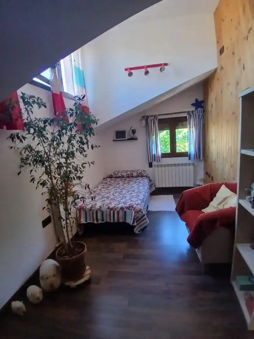 Dormitori de Casa o xalet en venda en Sotorribas