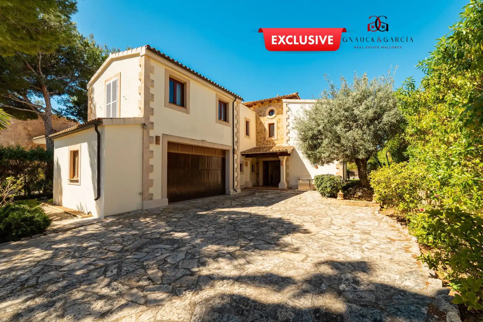 Vista exterior de Casa o xalet en venda en Calvià amb Aire condicionat, Calefacció i Jardí privat