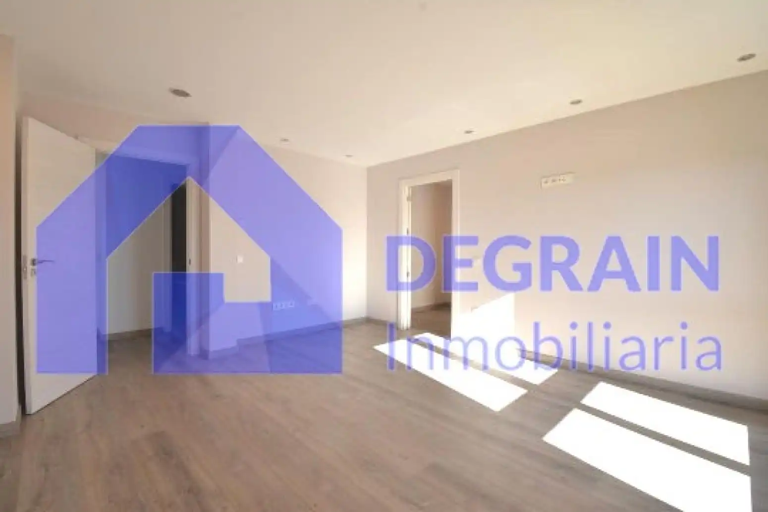 Casa o xalet en venda en Oviedo  amb Terrassa