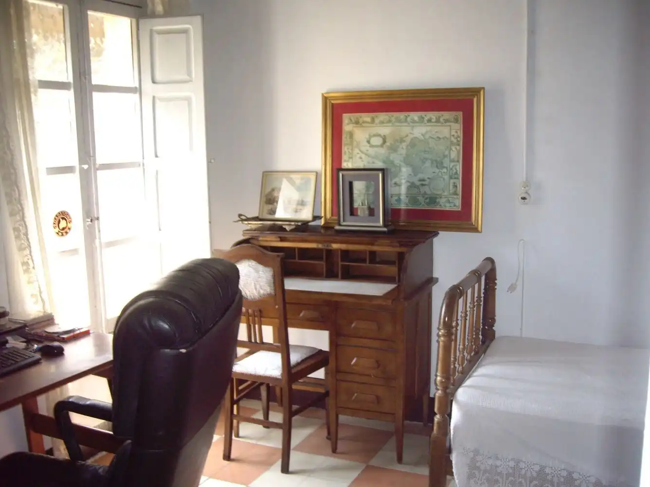 Dormitori de Finca rústica en venda en Alicante / Alacant amb Jardí privat, Terrassa i Traster
