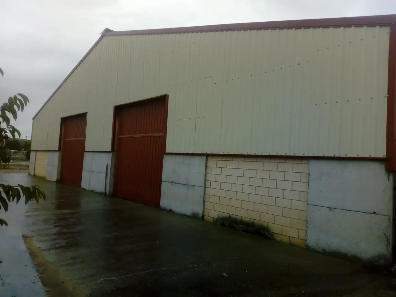 Vista exterior de Nave industrial en venta en Cuzcurrita de Río Tirón