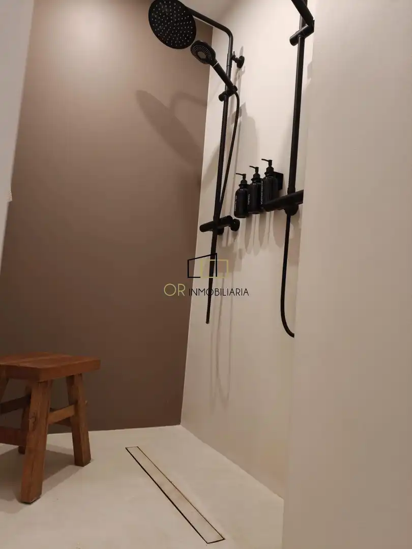 Bany de Pis en venda en Vilanova i la Geltrú amb Aire condicionat, Calefacció i Parquet