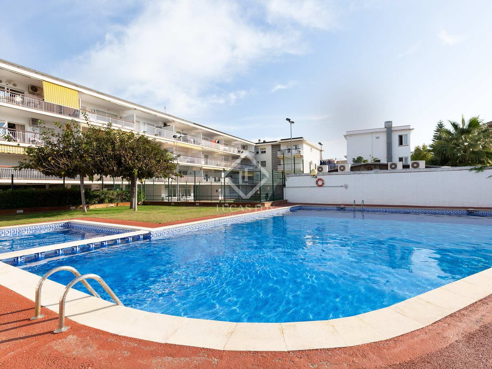 Piscina de Pis en venda en Castelldefels amb Terrassa, Traster i Piscina