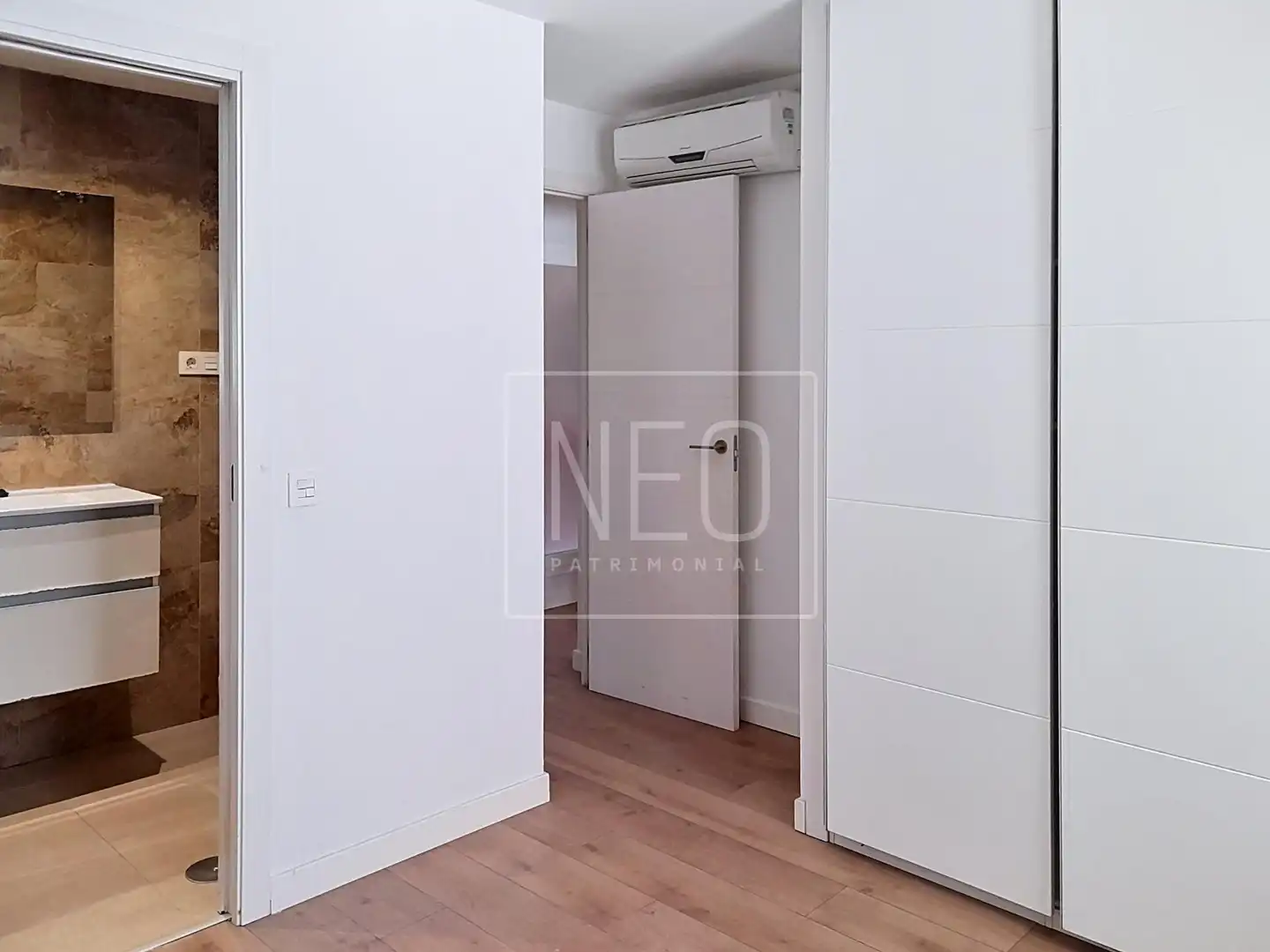 Habitación de Planta baja en venta en Madrid con Aire acondicionado, Calefacción y Trastero