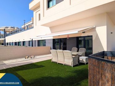 Flat with pool for sale in Algorfa