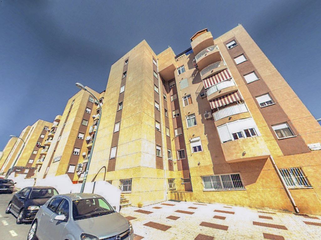 Vista exterior de Pis en venda en Estepona amb Calefacció i Terrassa