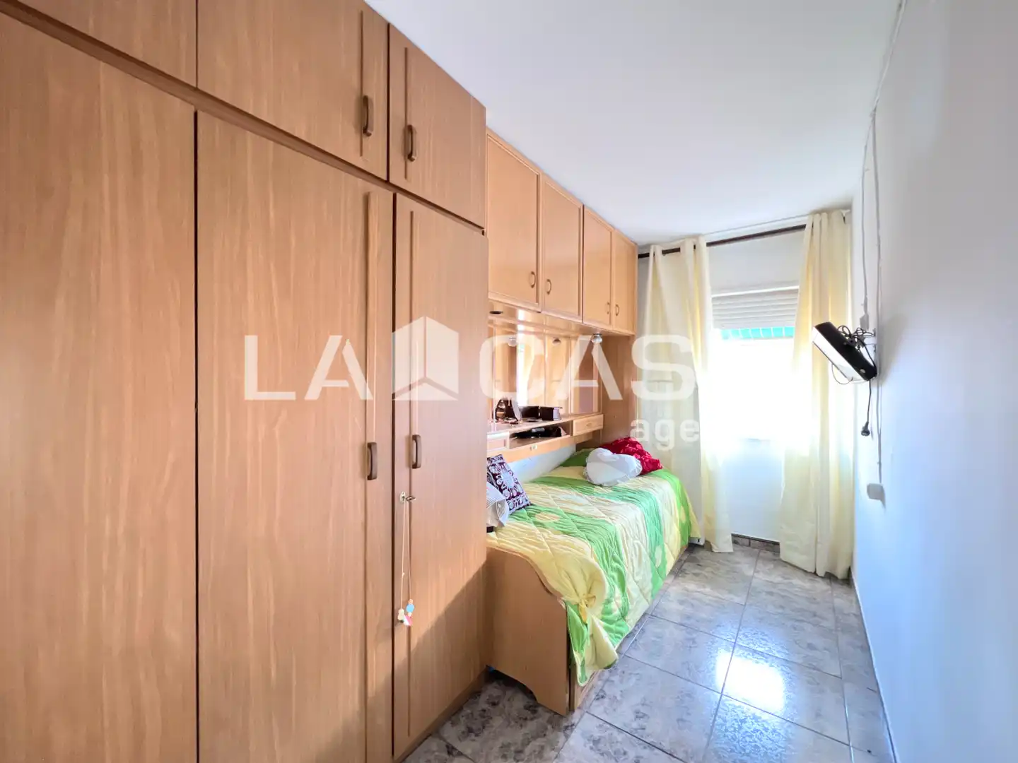 Bedroom of Flat for sale in Badalona  with Air Conditioner and Furnished