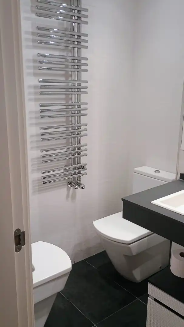 Baño de Casa o chalet en venta en Laredo con Calefacción, Jardín privado y Terraza