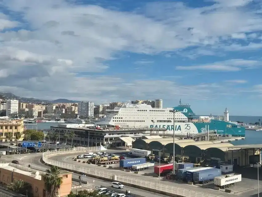 Àtic amb ascensor en venda a Centro