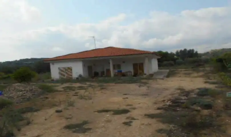 Villa zum Verkauf in C/ Monserrat Partida Fint del Gos