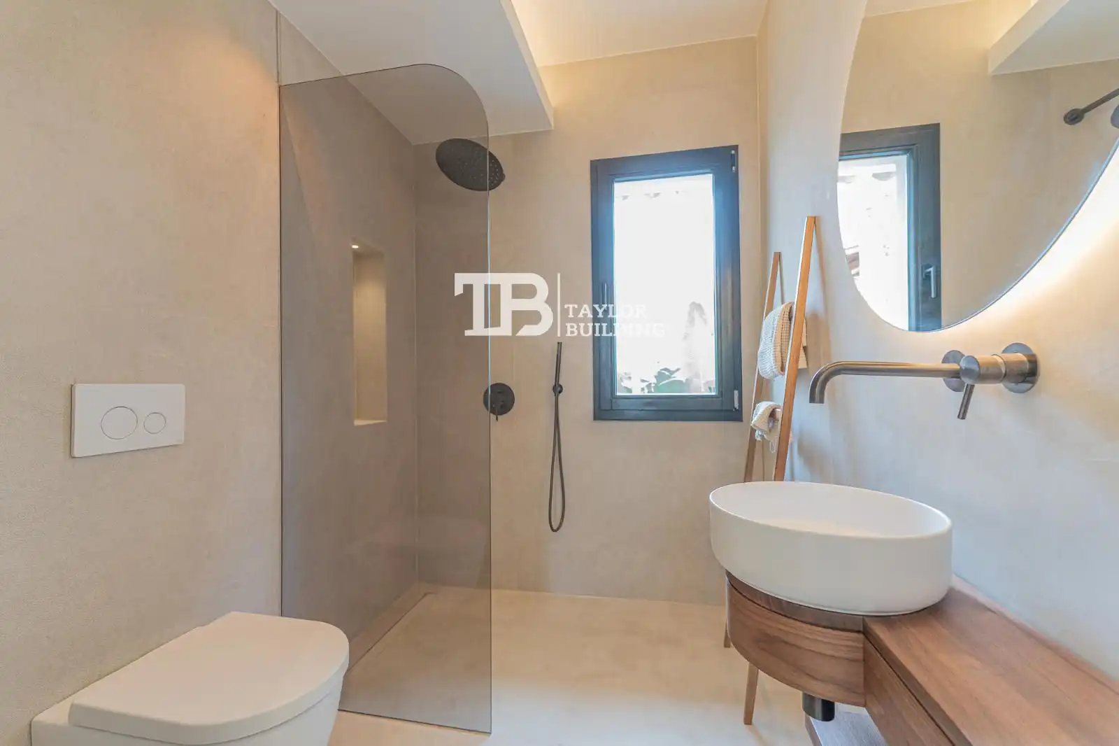Bathroom of Houses for sale in Calvià  with Air Conditioner, Heating and Private garden