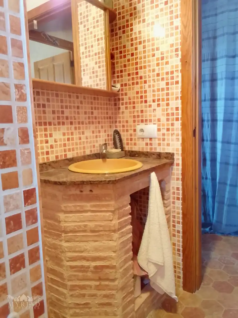 Landhaus zum Verkauf in El Pinós / Pinoso, imagen 2
