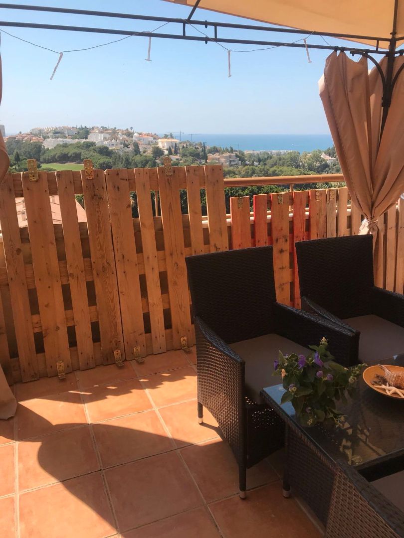 Terrassa de Àtic de lloguer en Benalmádena amb Aire condicionat, Terrassa i Moblat