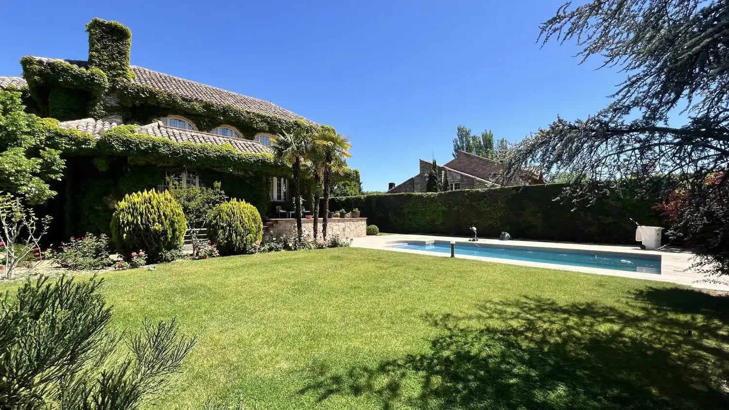 Jardí de Casa o xalet en venda en Villanueva de la Cañada amb Aire condicionat, Calefacció i Terrassa