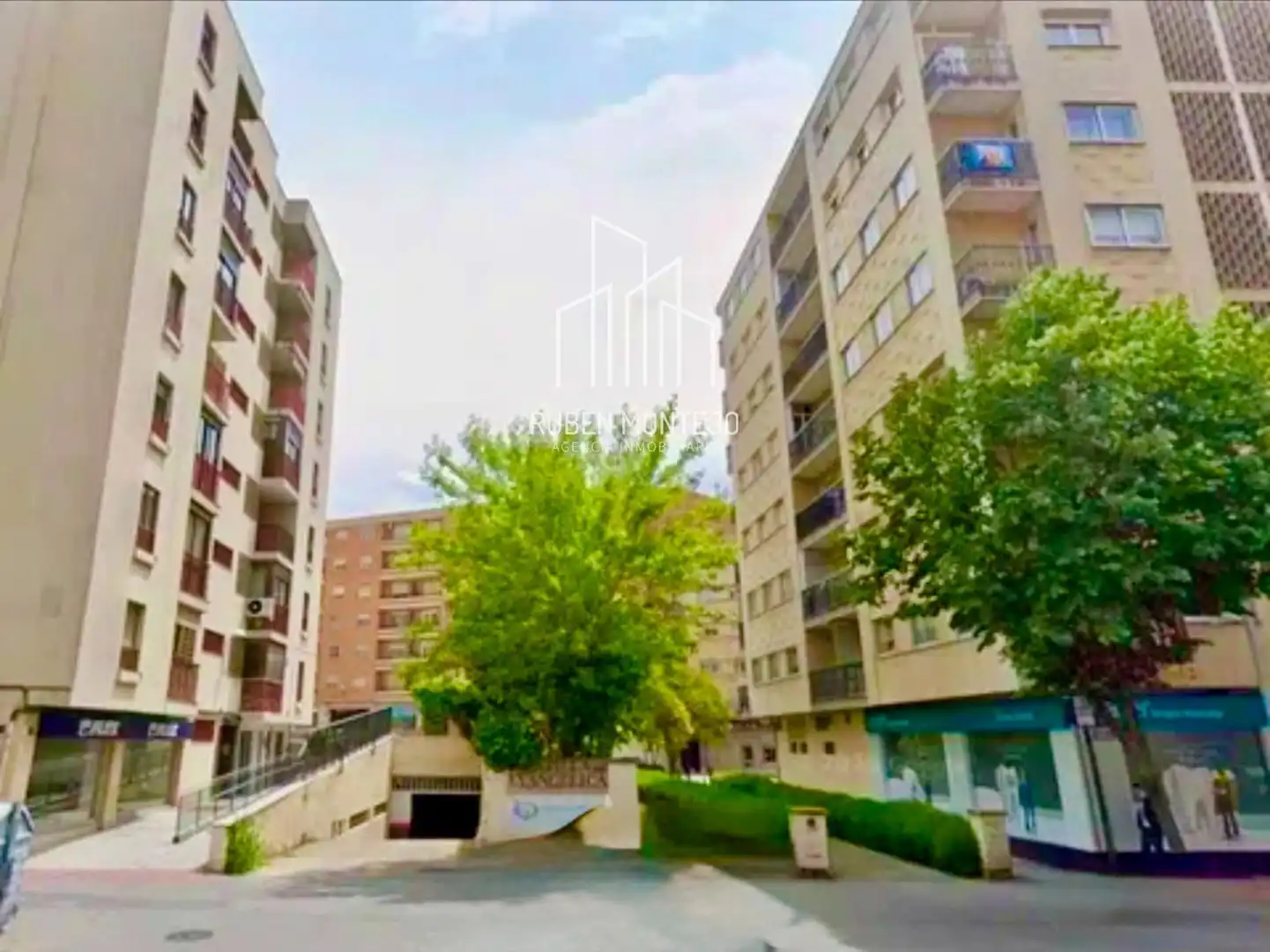 Vista exterior de Pis en venda en Salamanca amb Calefacció, Terrassa i Traster