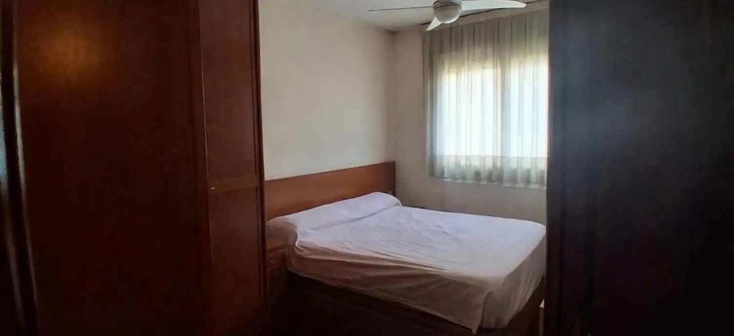 Schlafzimmer von Wohnung zum Verkauf in Sabadell mit Klimaanlage, Heizung und Möbliert