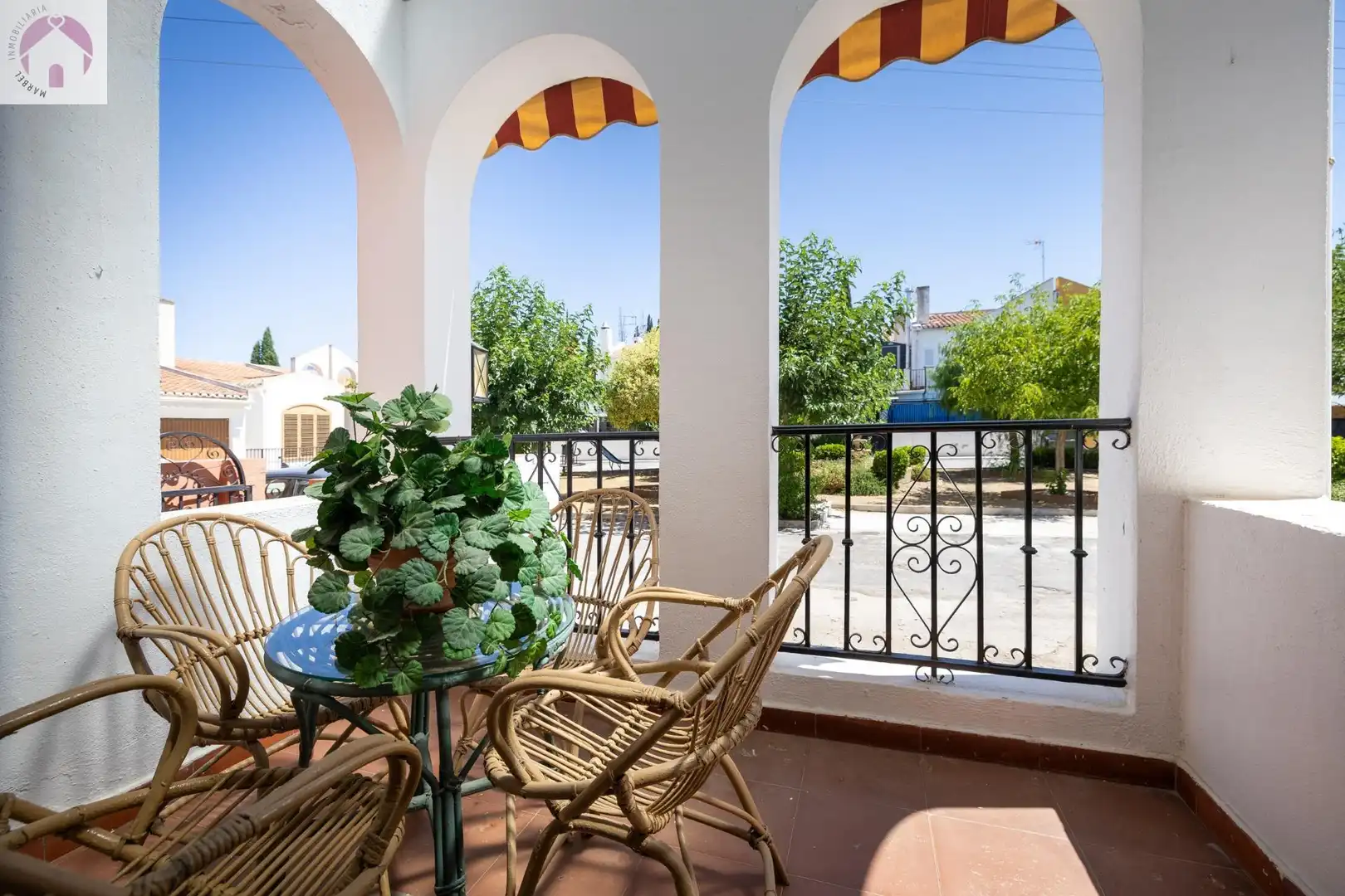 Terrassa de Casa adosada en venda en Granada amb Calefacció, Jardí privat i Terrassa