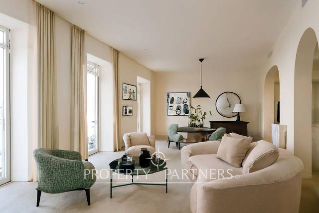 Apartamento en Venta en Calle del Barco en Universidad - Malasaña