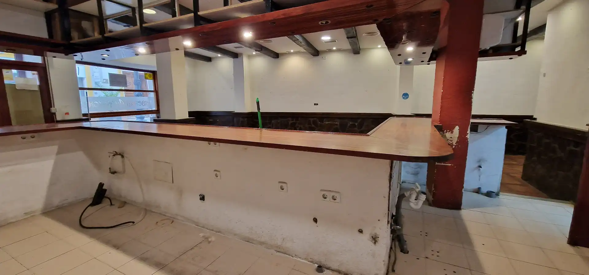 Commercial properties for sale in Lorca  with Air Conditioner