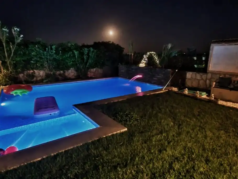 Chalet con piscina en venta en Avenida Aragoneses 1, imagen 10