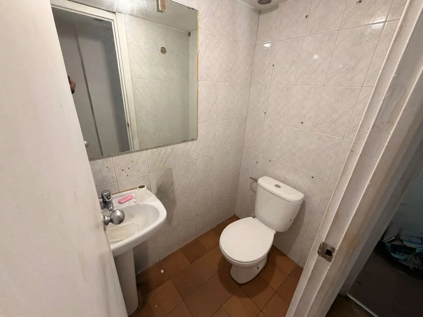 Baño de Local en traspaso en Murcia con Aire acondicionado