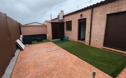 Terrassa de Casa adosada en venda en Quer amb Calefacció, Jardí privat i Terrassa