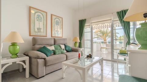 Foto 2 von Erdgeschoss zum Verkauf in Calle  Londres, Playa de Fañabé, Adeje