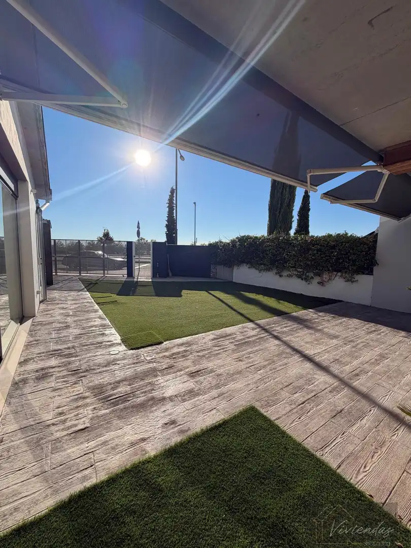 Terraza de Casa o chalet de alquiler en Boadilla del Monte con Calefacción, Se aceptan mascotas y Alarma