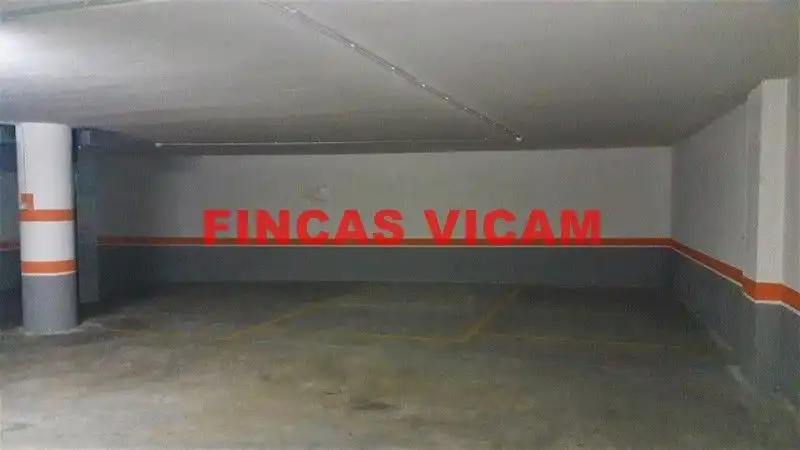 Aparcament de Garatge en venda en Huesca