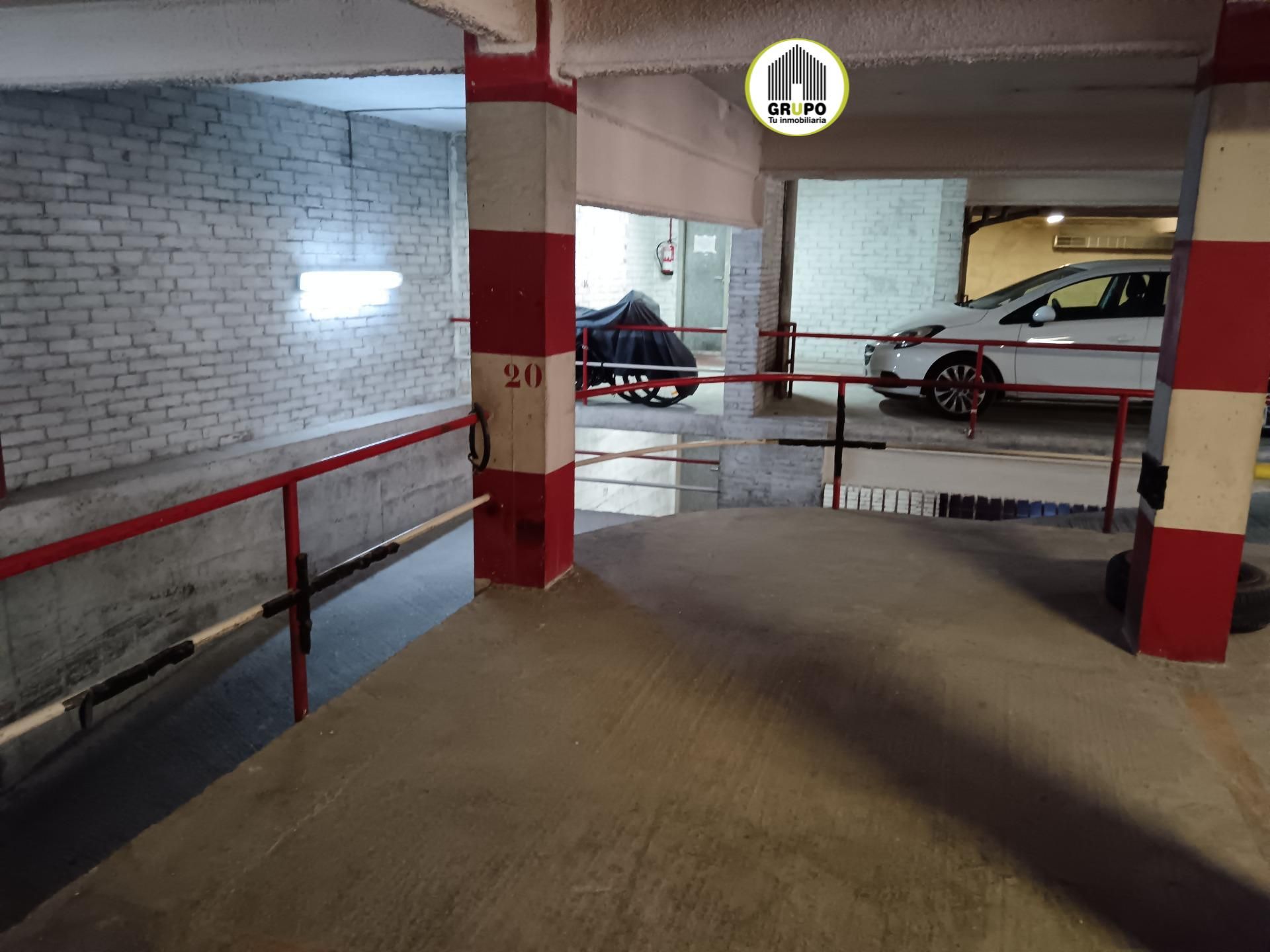 Aparcament de Garatge en venda en Sant Just Desvern