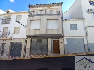 Casa con balcone in vendita a Calzada