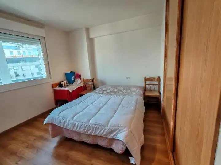 Habitación de Piso en venta en Vigo  con Trastero