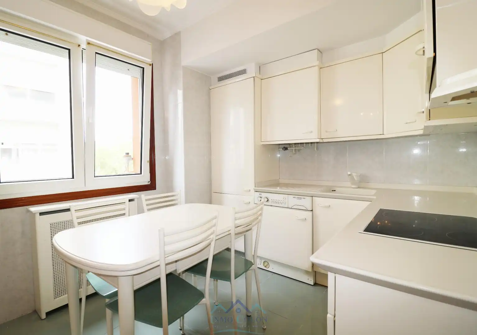 Cocina de Piso en venta en Irun  con Calefacción y Amueblado